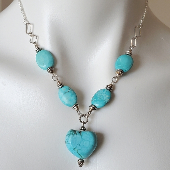 Handmade Chinese Turquoise Heart Necklace and Earrings - Picture 3 of 12